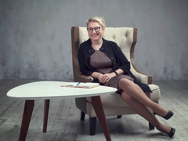 Людмила Жукова, фото: www.milazhukova.ru